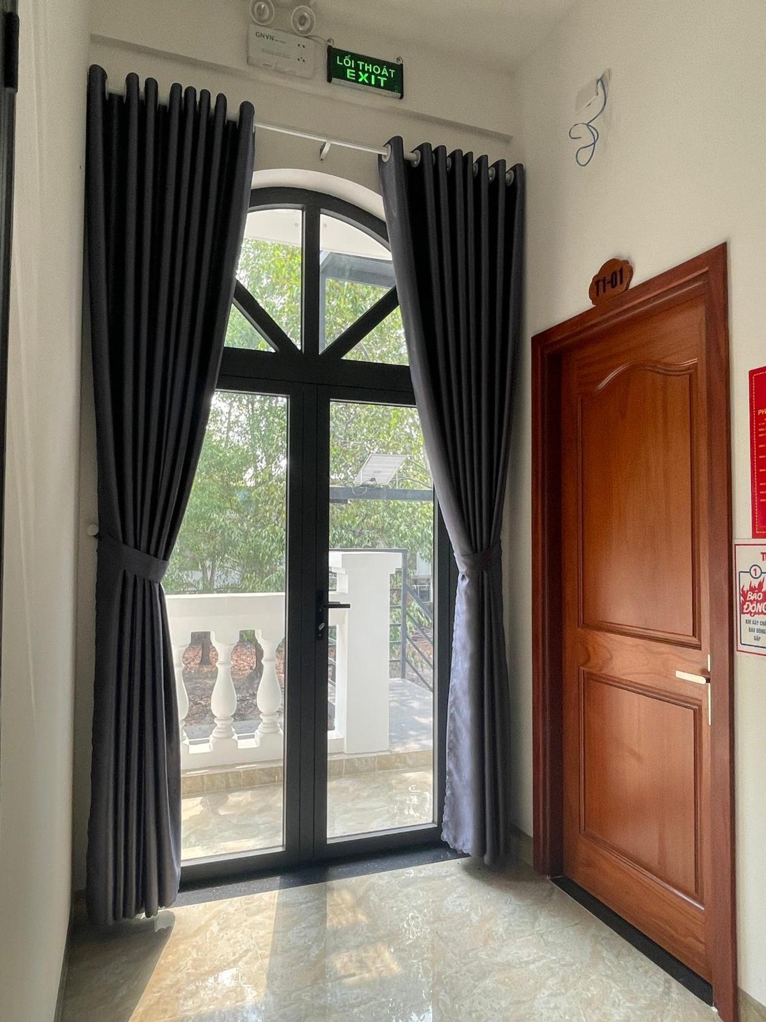 Minh Phuong Hotel - Khach San Thu Dau Mot Binh Duong Exterior photo